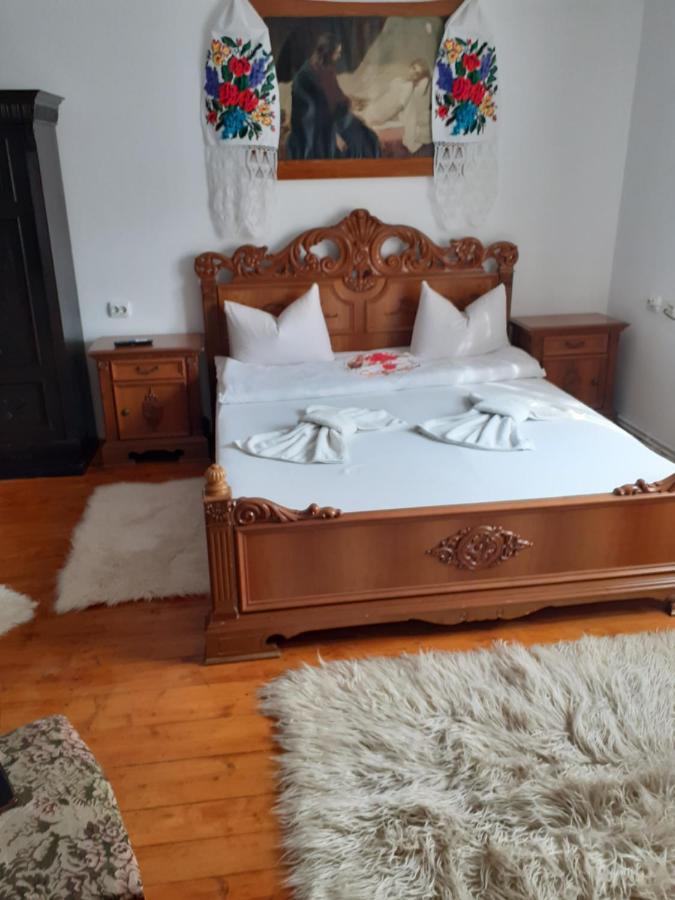 Pensiunea Rustic Oncesti Eksteriør bilde